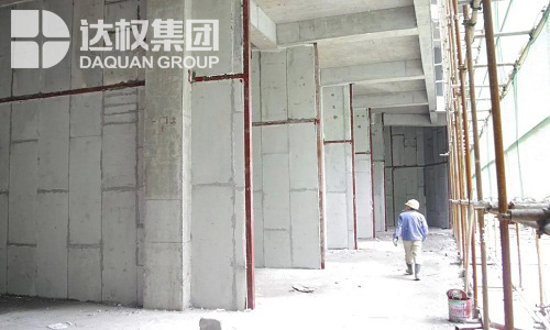 保溫輕質(zhì)隔墻板變形、開裂常見(jiàn)原因有哪些？